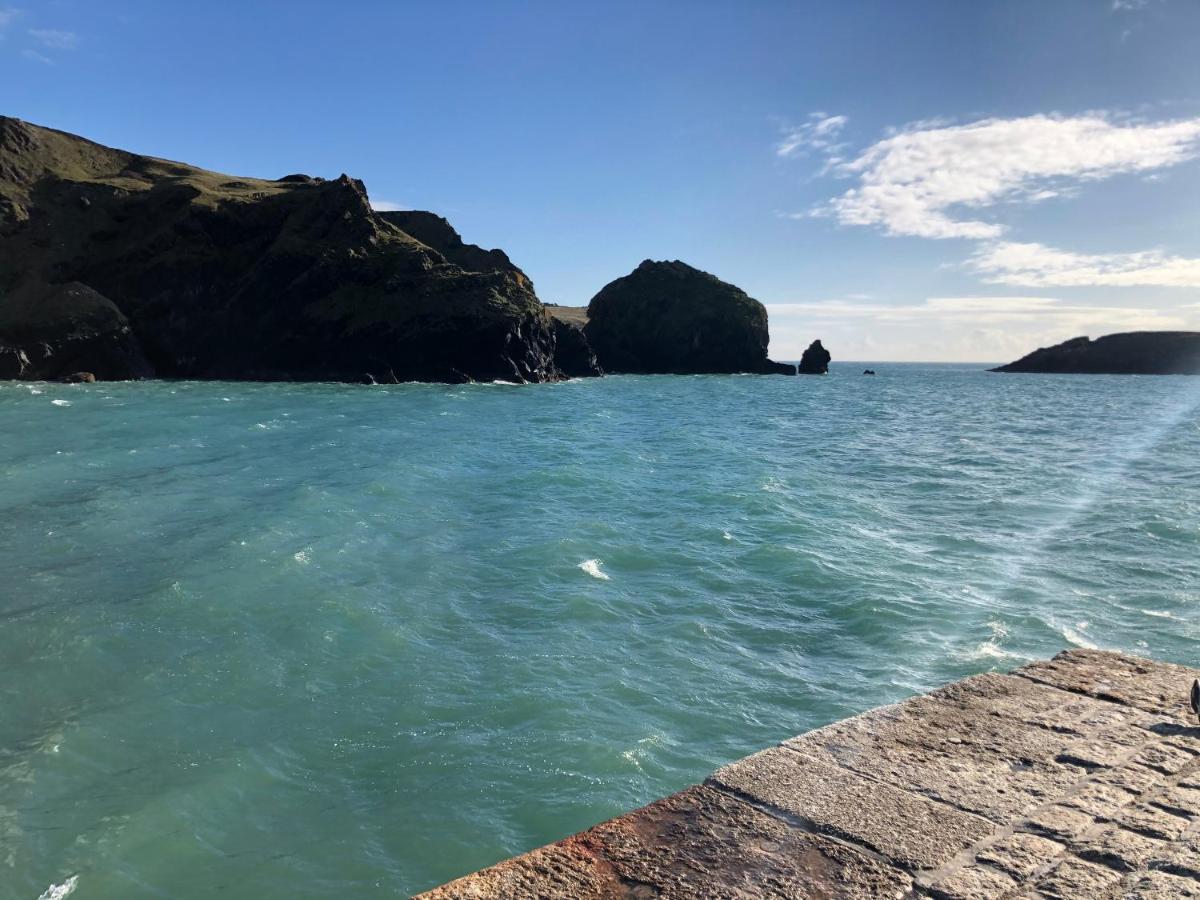 The Mounts Bay
